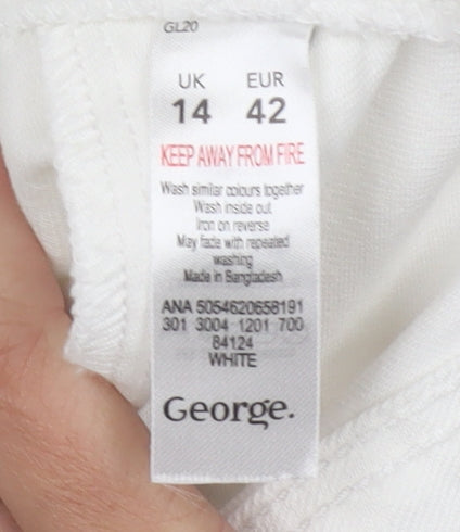 George Women’s White Jeans Size 14