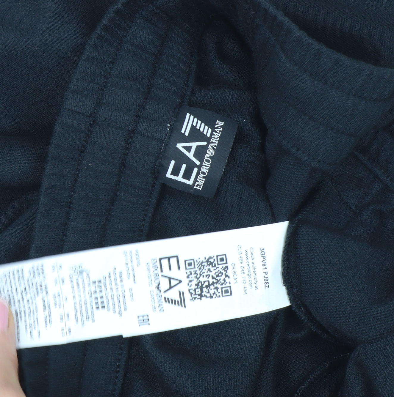 Emporio Armani EA7 Men's Black Joggers M Tapered Cotton Stretch