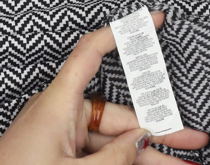 Boohoo Women’s Black Herringbone Bodycon Dress Size 10 Knee-Length