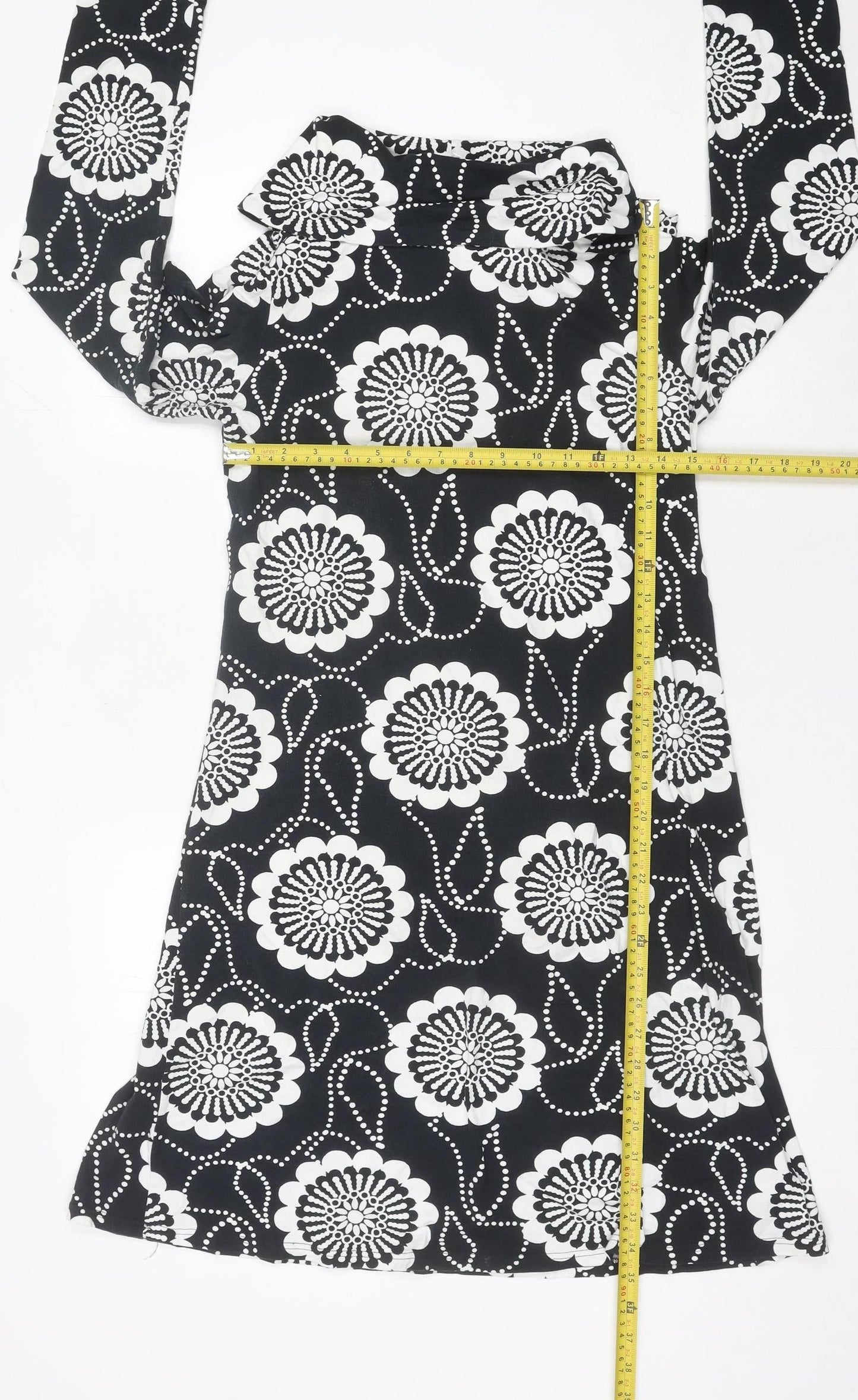 Nanso Women's Black Floral A-Line Collared Knee Length Dress M
