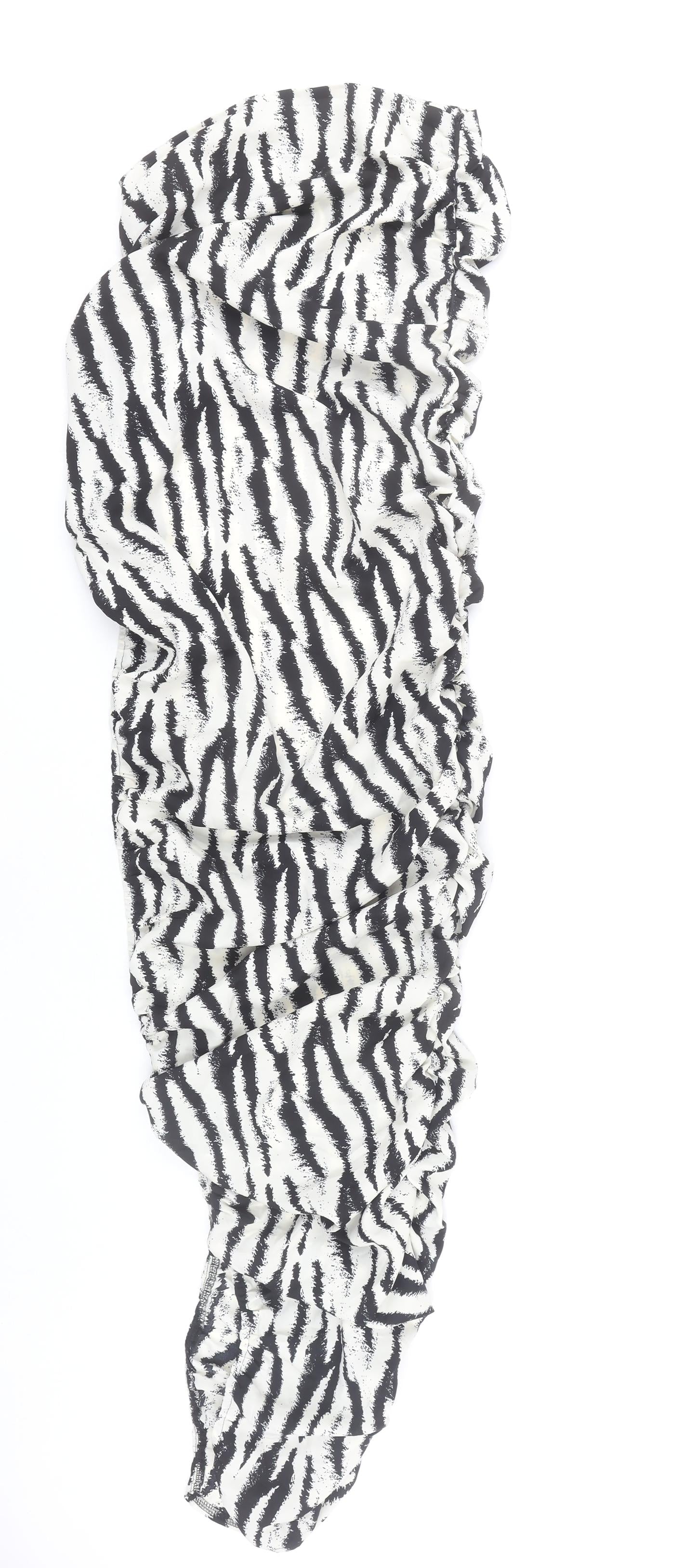 PrettyLittleThing Women’s Black Animal Print Mini Skirt Size 6