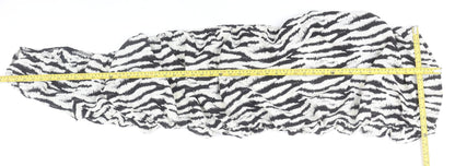 PrettyLittleThing Women’s Black Animal Print Mini Skirt Size 6