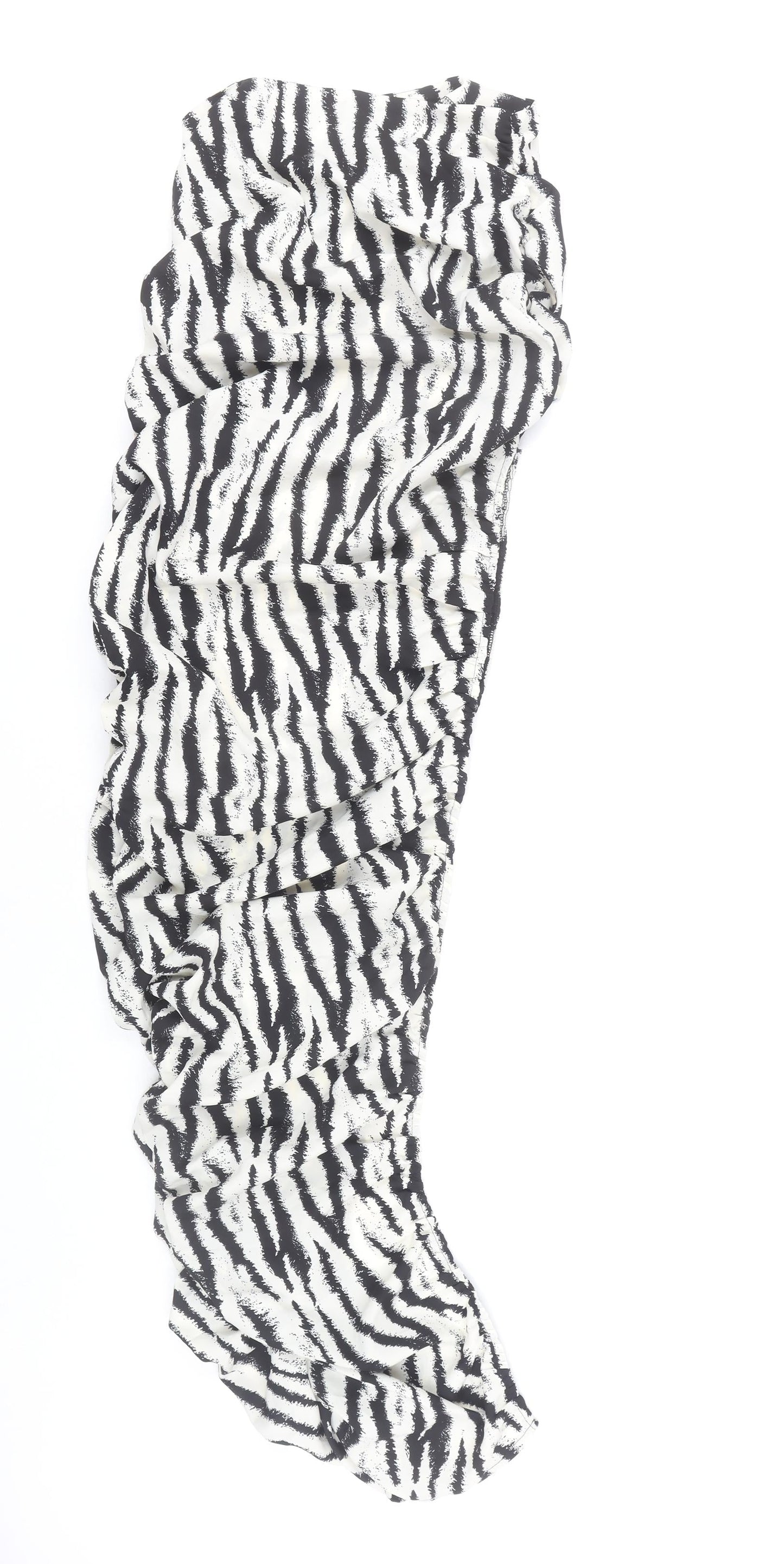 PrettyLittleThing Women’s Black Animal Print Mini Skirt Size 6