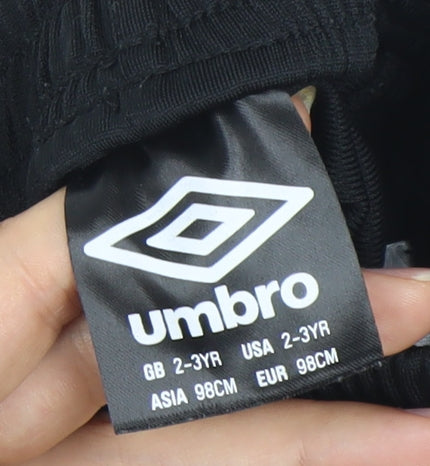 Umbro Boys Black Football Shorts 2-3 Years Athletic Elastic Waist