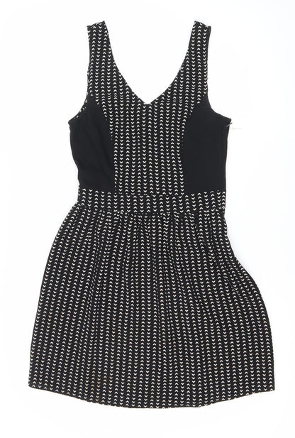 H&M Divided Women’s Black Geometric Fit & Flare Dress UK 6 Sleeveless