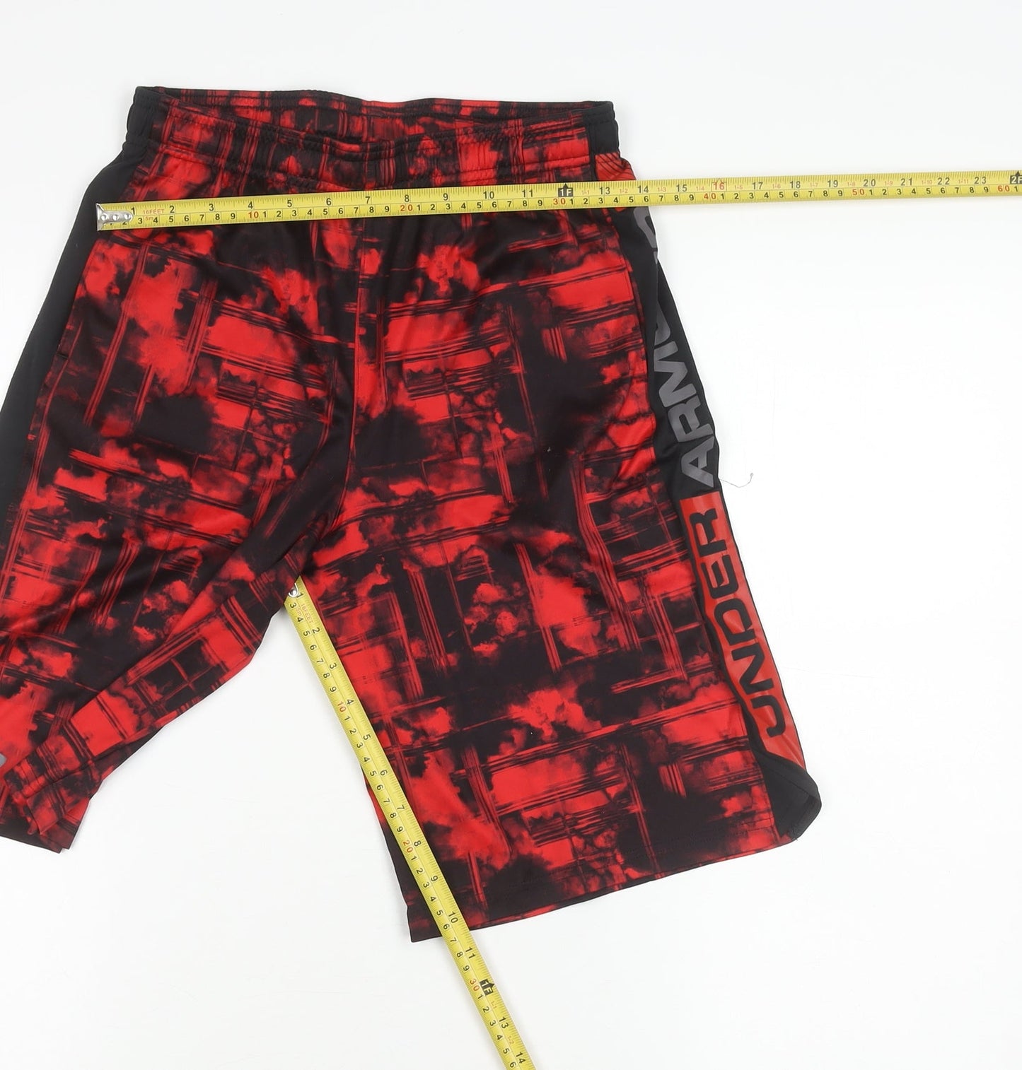 Under Armour Boys Red Athletic Shorts L Elastic Waist Mesh Sports