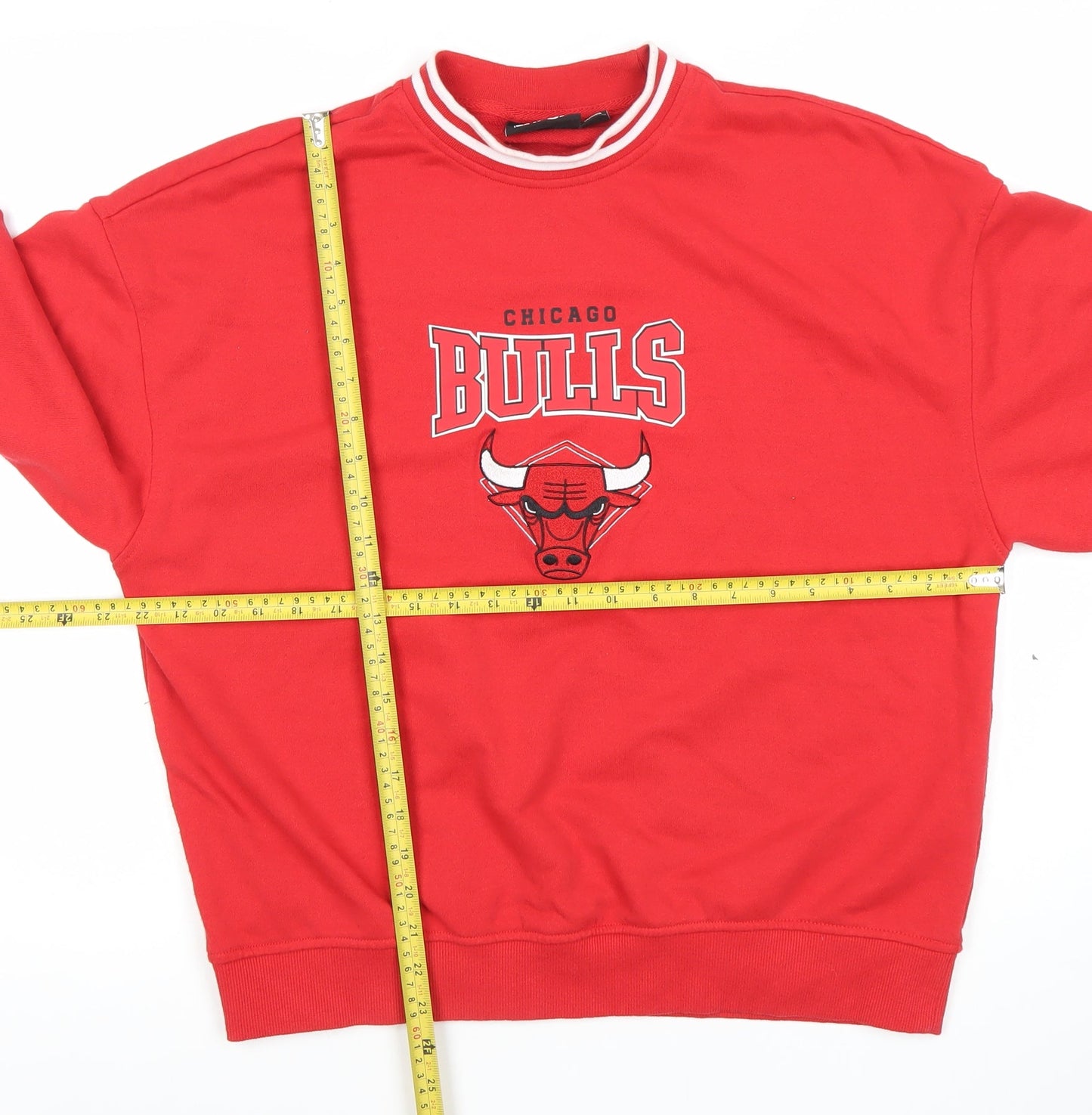 NBA Chicago Bulls Women’s Red XS Pullover Sweatshirt