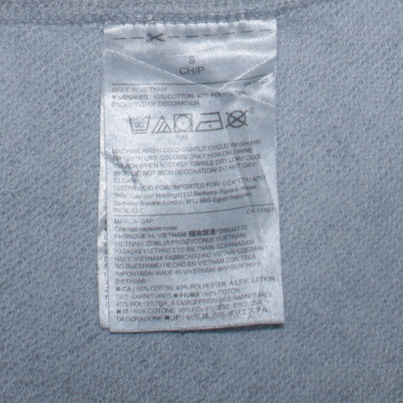 GAP Women’s Grey Sweatshirt Small Pullover Crew Neck Logo Print