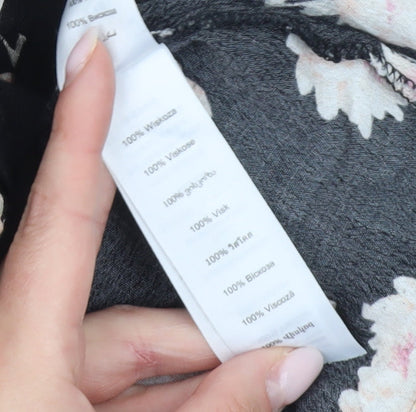 New Look Women’s Black Floral Playsuit Size 10 Short Sleeve V-Neck