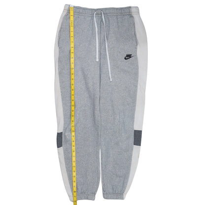 Nike Men’s Grey Sweatpants Joggers Medium Tapered Fit Sportswear