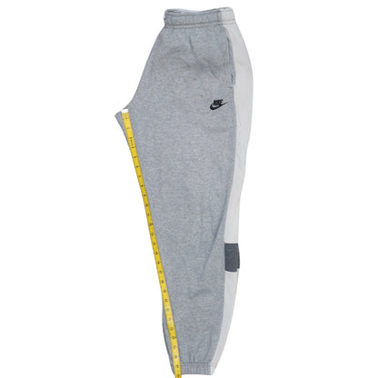Nike Men’s Grey Sweatpants Joggers Medium Tapered Fit Sportswear