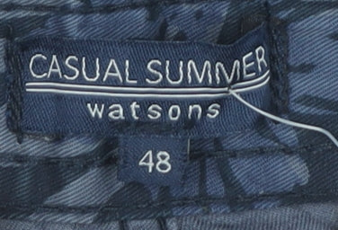 Casual Summer Watsons Men’s Blue Floral Cargo Shorts Size 48