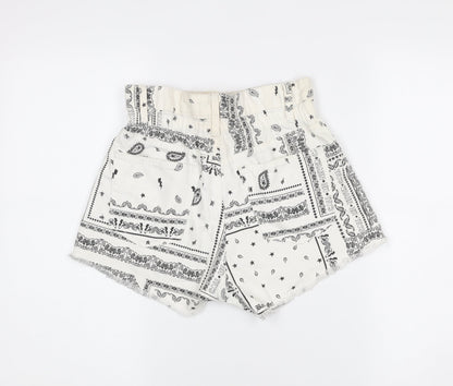 Bershka Women’s White High Rise Cut-Off Cotton Shorts Size 8