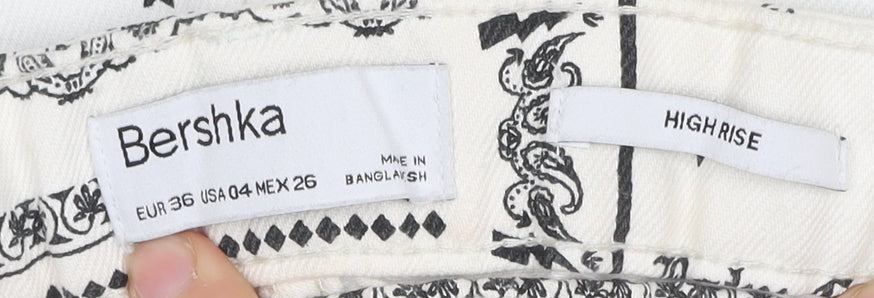 Bershka Women’s White High Rise Cut-Off Cotton Shorts Size 8