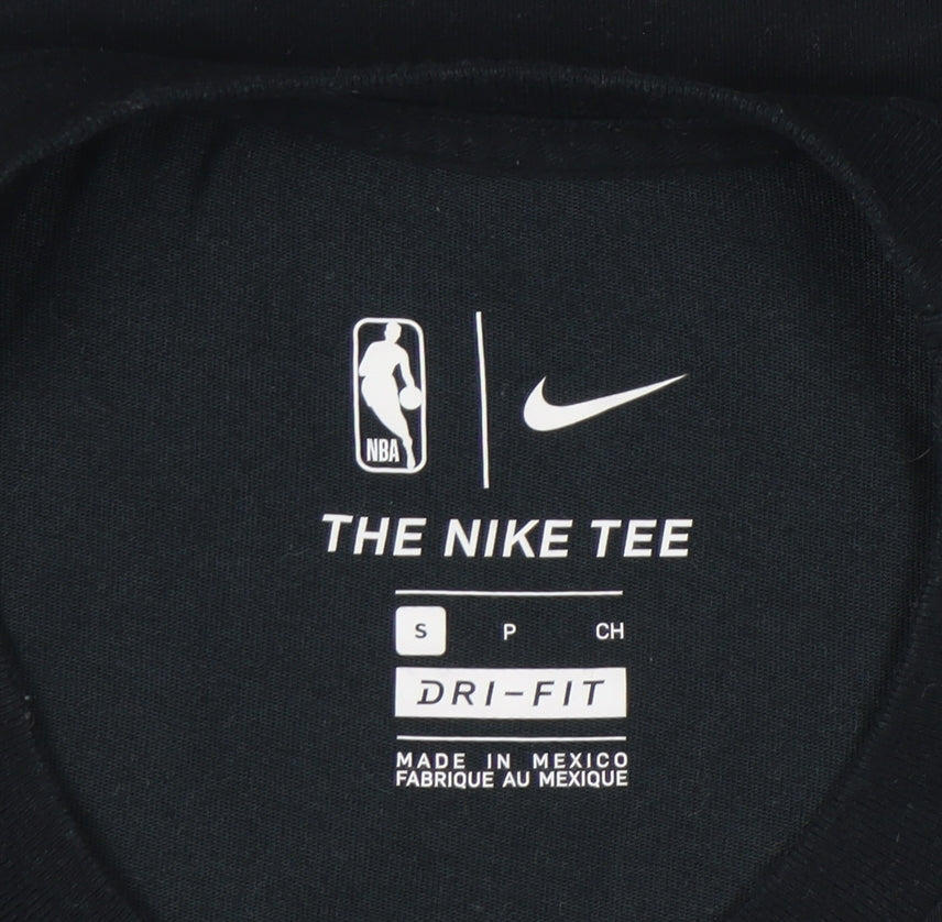 Nike NBA Chicago Bulls Men’s Black Small Dri-FIT Graphic T-Shirt