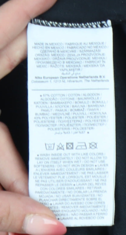 Nike NBA Chicago Bulls Men’s Black Small Dri-FIT Graphic T-Shirt