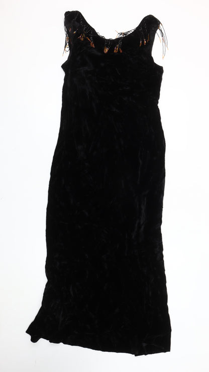 Country Casuals Women’s Black Beaded Velvet Sheath Dress Size 10