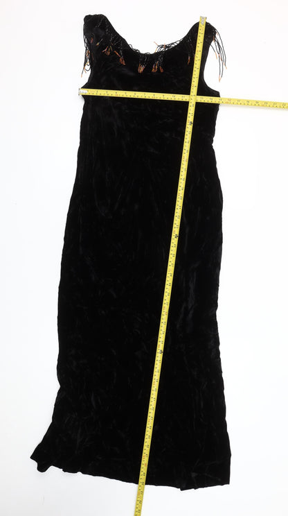 Country Casuals Women’s Black Beaded Velvet Sheath Dress Size 10
