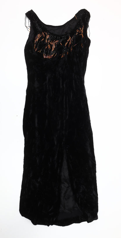 Country Casuals Women’s Black Beaded Velvet Sheath Dress Size 10