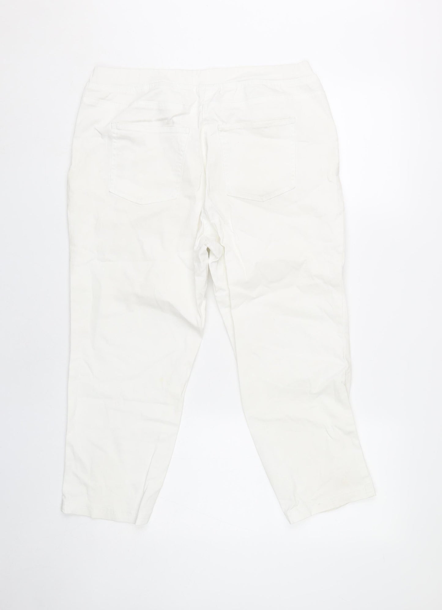 Damart Women’s White Jeans Size 14 Straight Elastic Waist