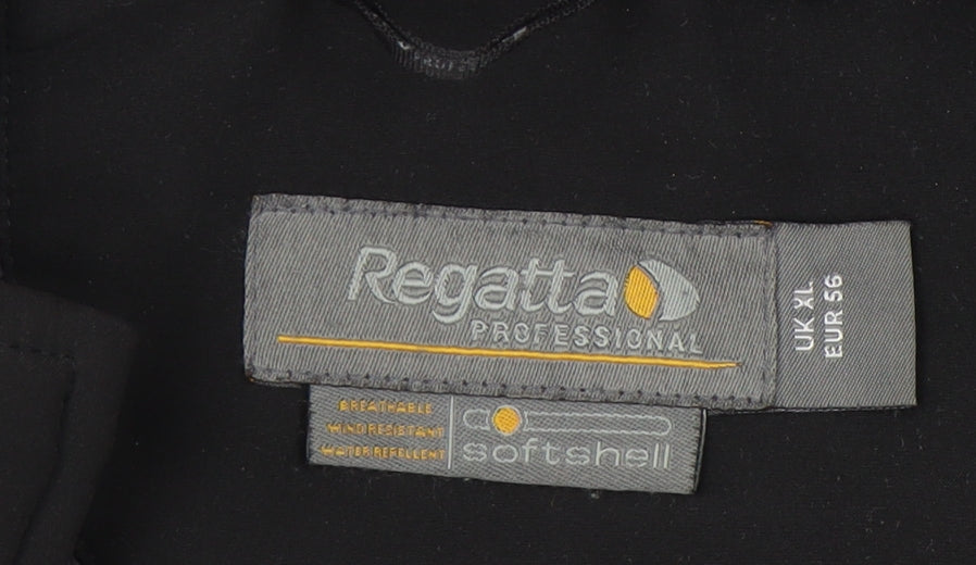 Mens UK Size XL Regatta Black Soft Shell