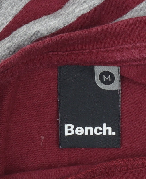 Mens UK Size M Bench Red  T-Shirt