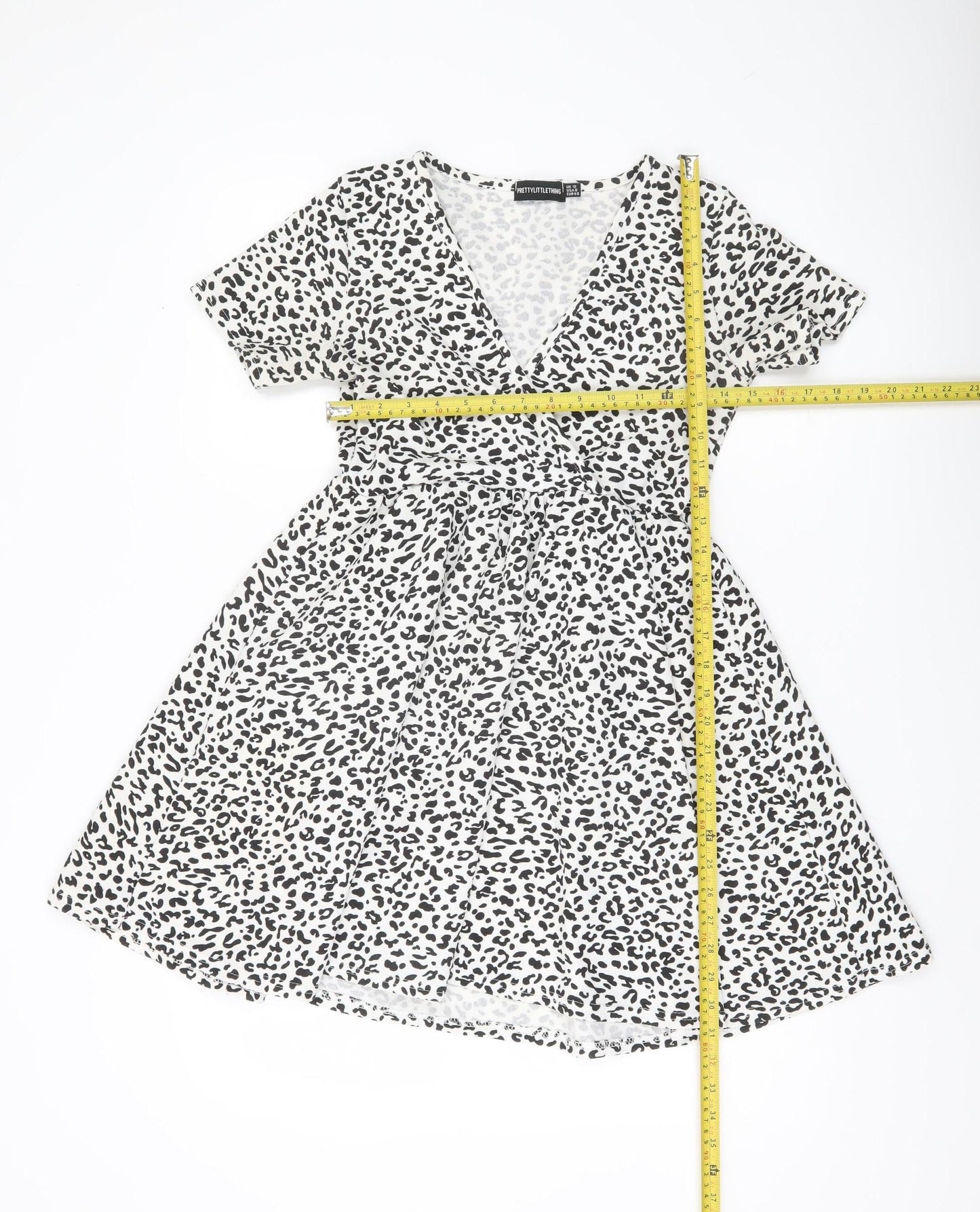 PrettyLittleThing Womens White Leopard Print Skater Dress Size 12