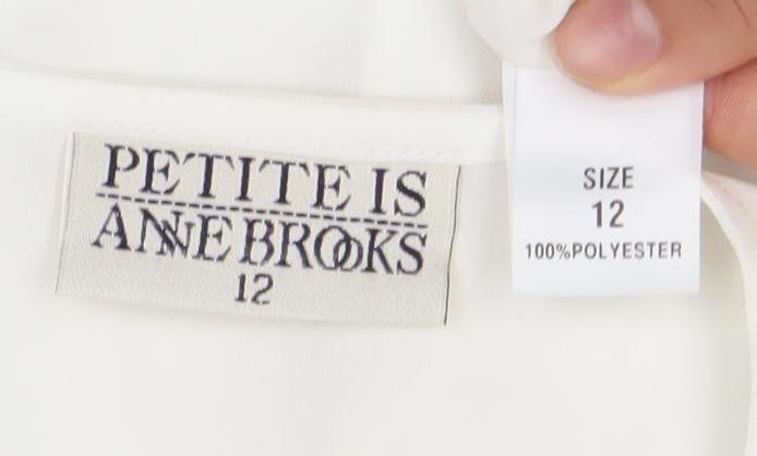 Anne Brooks Petite Womens Ivory Blouse Size 12 Short Sleeve V-Neck