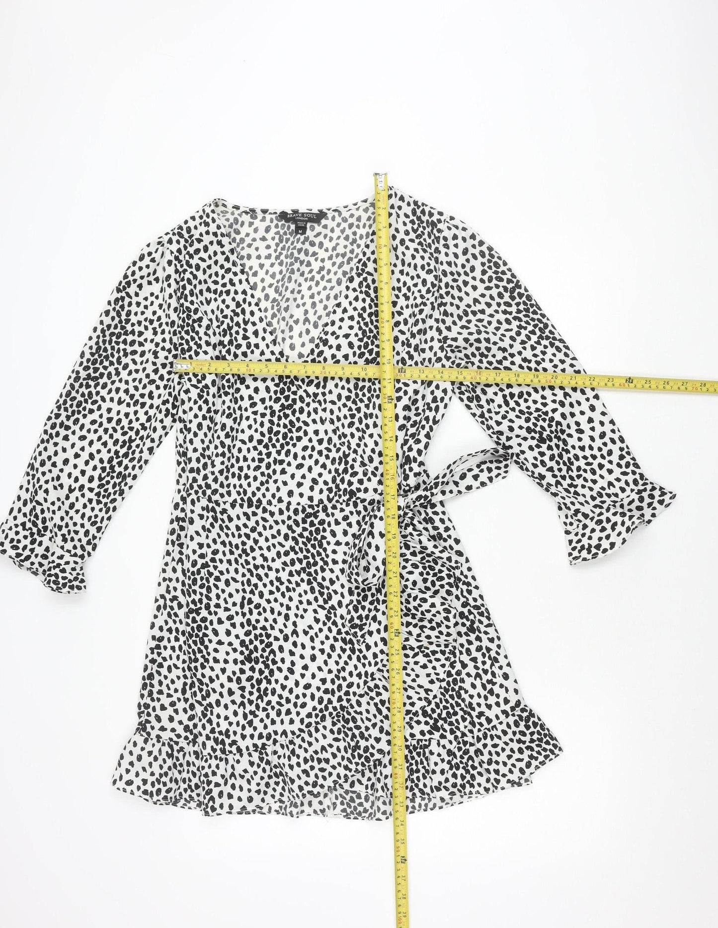 Brave Soul Women’s White Animal Print Wrap Dress Size M Long Sleeve