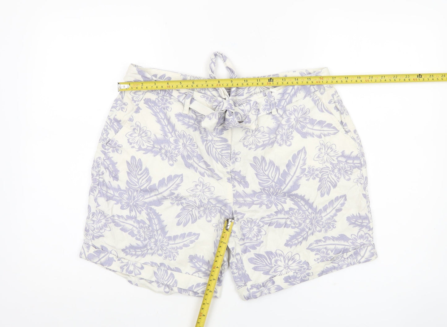 Tu Women’s Ivory Floral Linen Blend Chino Shorts Size 12