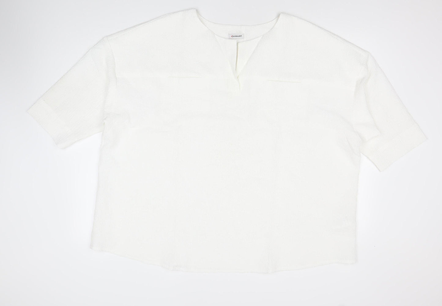 Damart Women's White Size 28 Basic Short Sleeve T-Shirt
