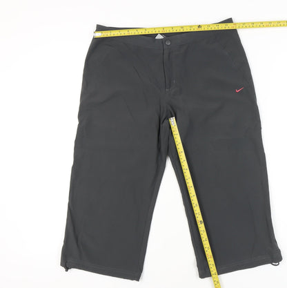 Womens UK Size 10 Nike Regular Fit Capri Black Trousers