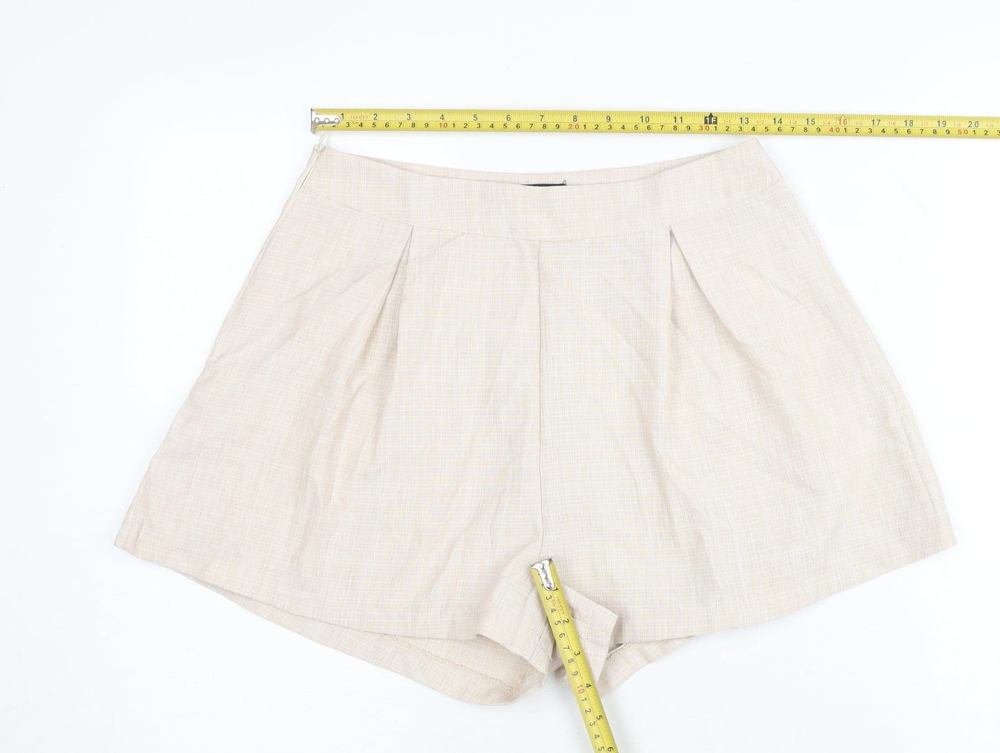 PrettyLittleThing Women’s Beige Size 10 Paperbag Pleated Shorts