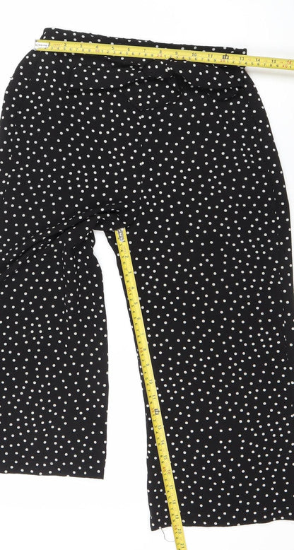 Womens UK Size 8 Boohoo Relaxed Fit Cropped Black Trousers