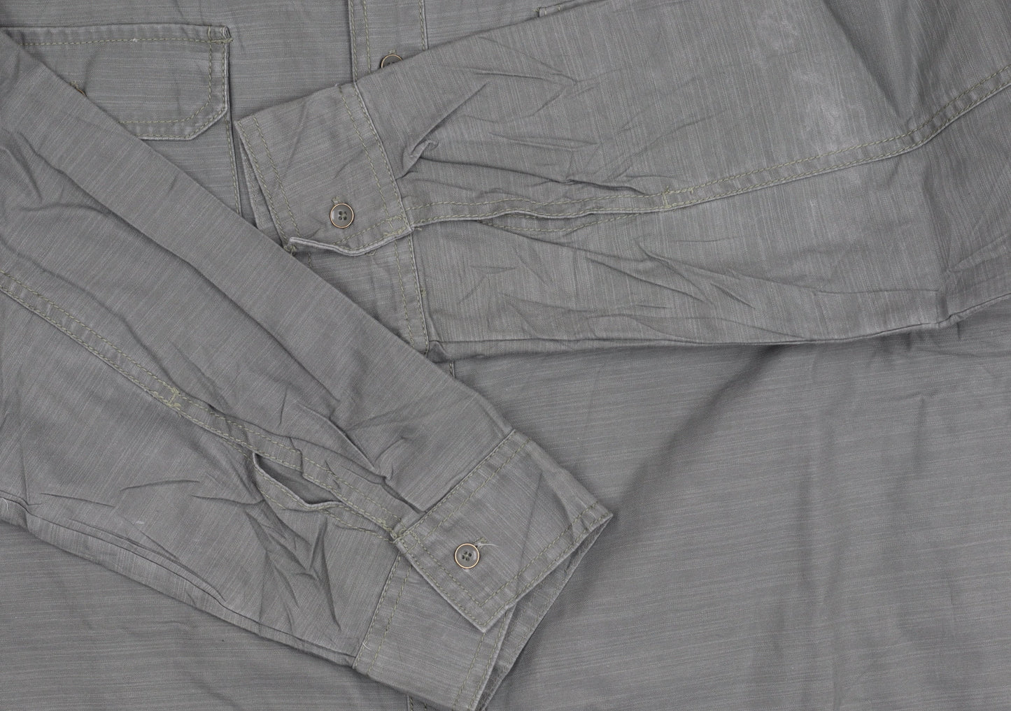 Gap Men’s Grey Classic Fit Long Sleeve Cotton Button-Up Shirt XL