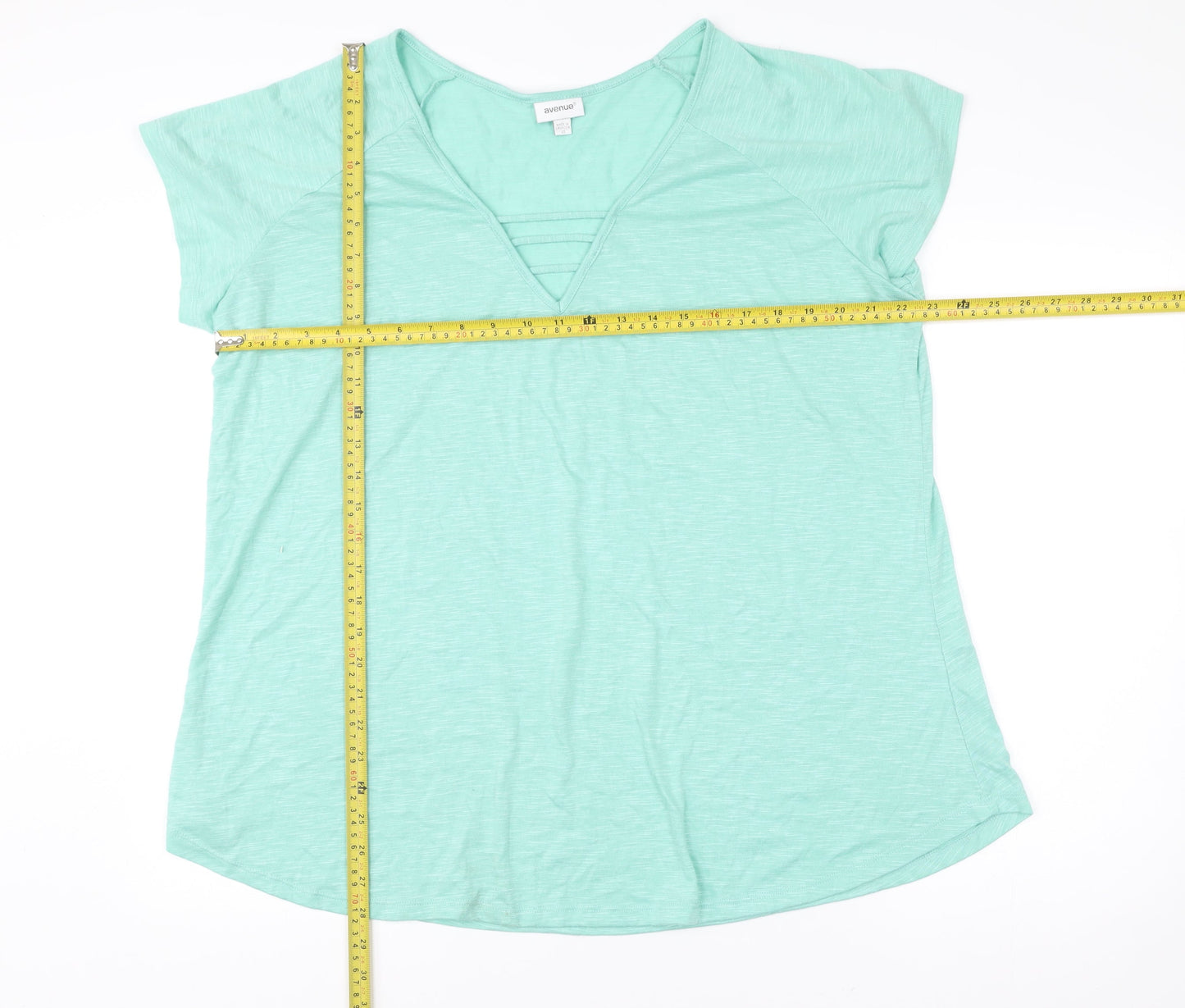 Avenue Women’s Green Size 20 V-Neck Short Sleeve T-Shirt