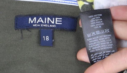 Maine New England Women’s Green Animal Print T-Shirt Size 18