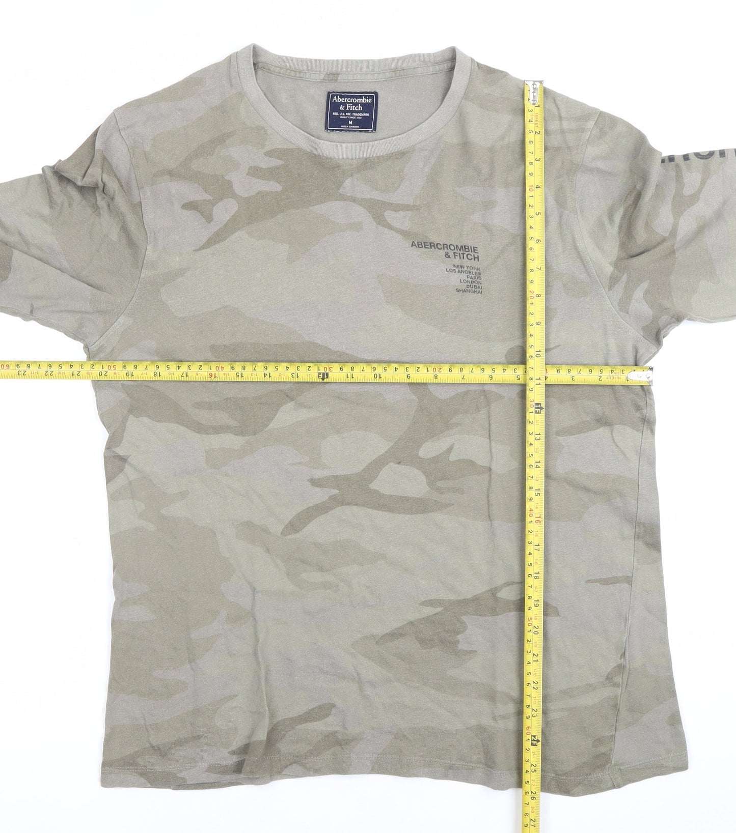 Abercrombie & Fitch Men’s Green Camo Long Sleeve T-Shirt Size M