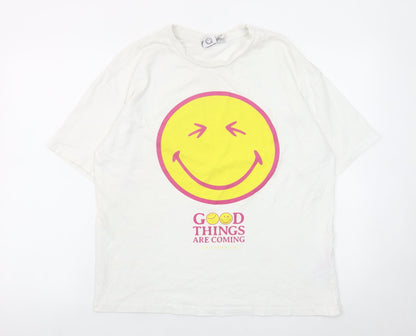 Smiley World Women’s White Graphic T-Shirt Size S Short Sleeve