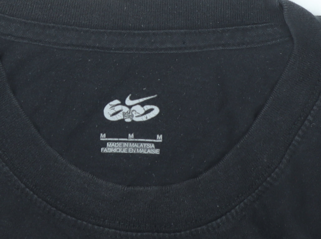 Nike Men’s Black M Graphic Print Crew Neck Short Sleeve T-Shirt