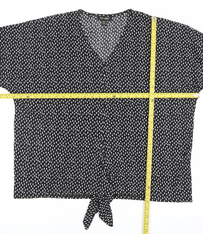 Womens UK Size M/L QED London Black Cropped Blouse