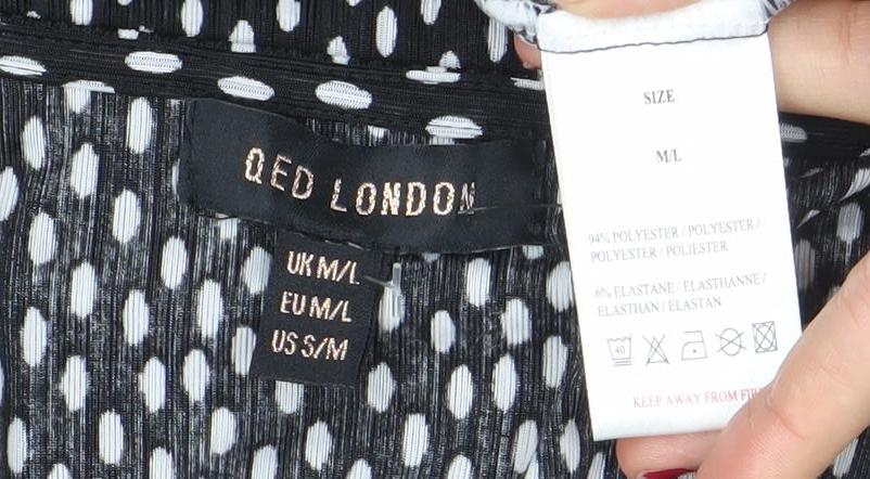Womens UK Size M/L QED London Black Cropped Blouse