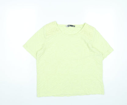 Isle Women’s Yellow Short Sleeve Crochet Accent T-Shirt Size 14