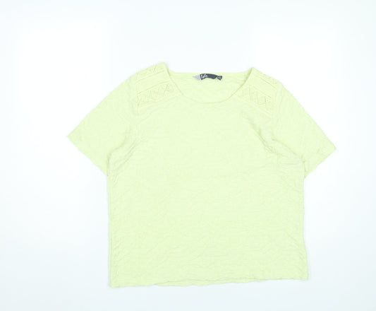 Isle Women’s Yellow Short Sleeve Crochet Accent T-Shirt Size 14