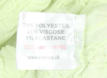 Isle Women’s Yellow Short Sleeve Crochet Accent T-Shirt Size 14