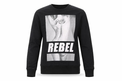 Cedarwood State Men’s Black Rebel Graphic Sweatshirt M Pullover