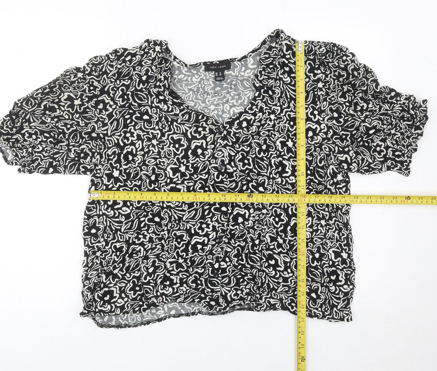 New Look Women’s Black Floral Viscose Cropped Blouse UK 16