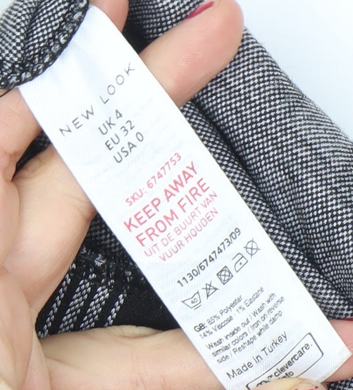 New Look Women’s Black Plaid Jogger Trousers Size UK 4