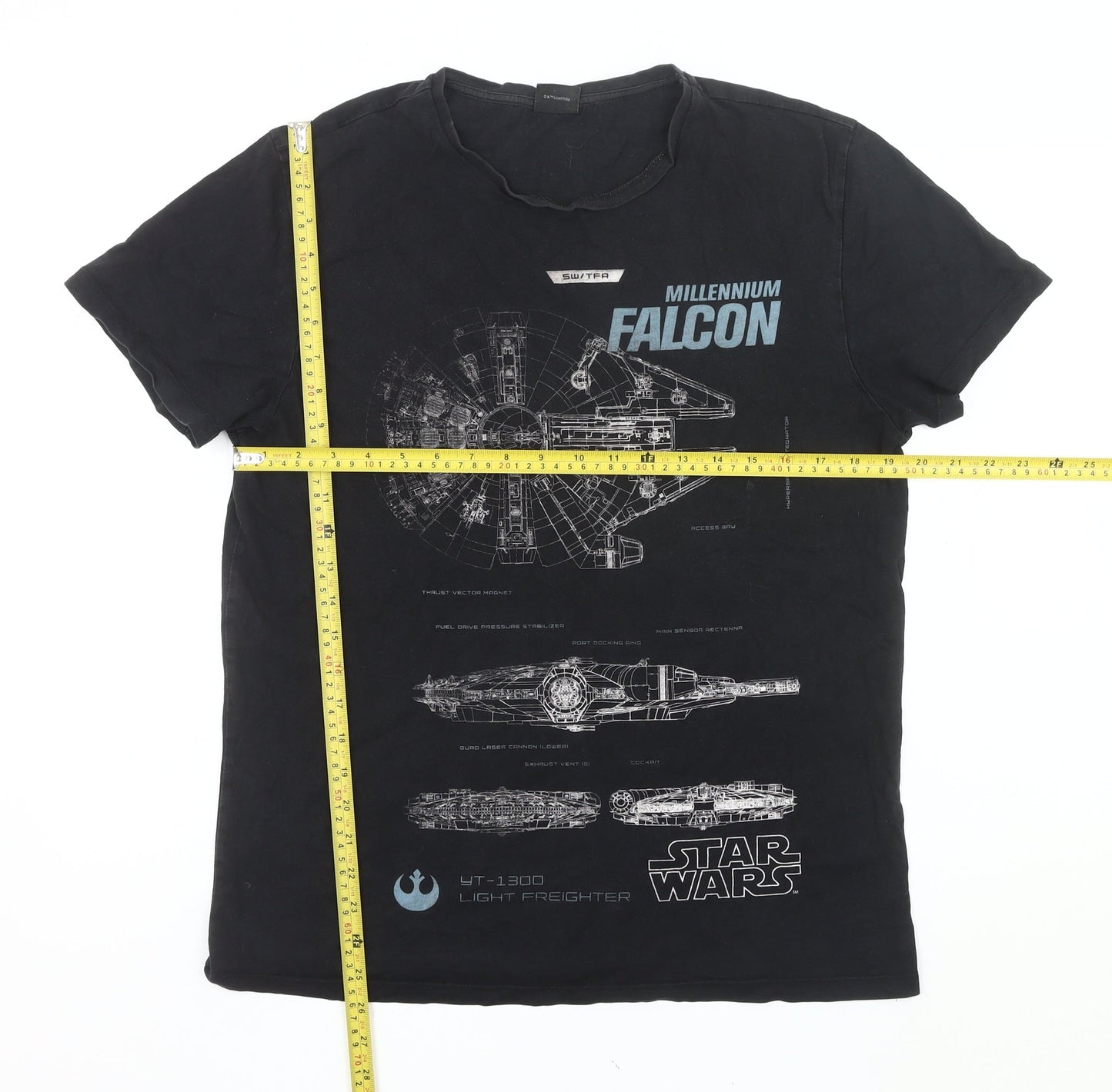 Star Wars Men's Black Millennium Falcon Graphic T-Shirt Size L