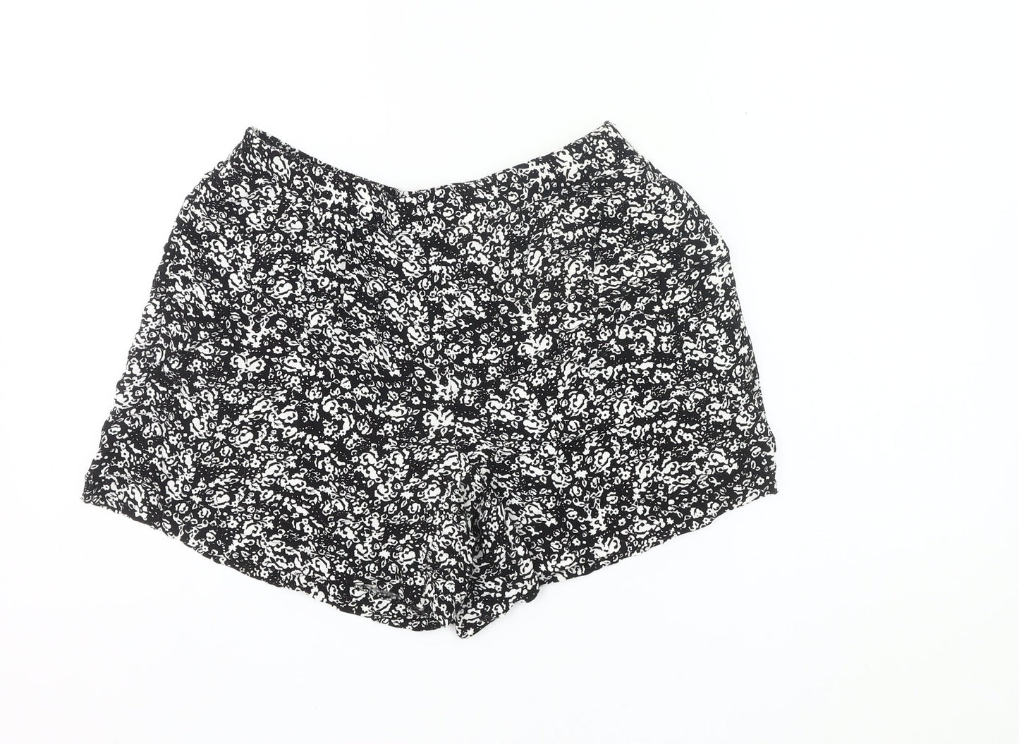 Papaya Women’s Black Floral Culotte Shorts Size 10 Viscose